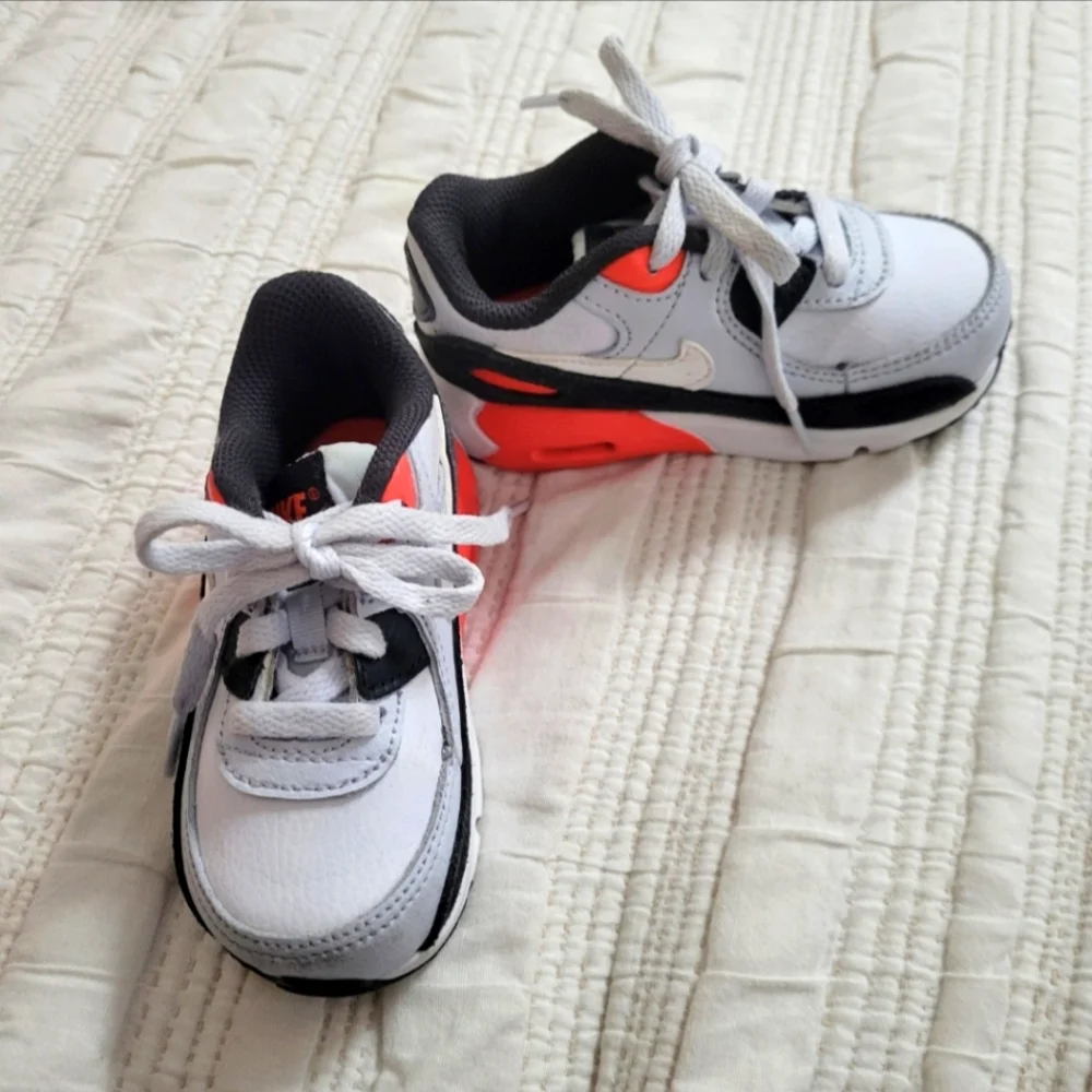 Nike Air Max 90 Toddler Sneakers size 6C